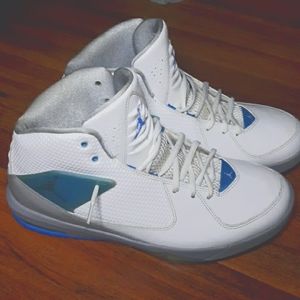 Nike Air Jordan Incline ( white/baby blue)